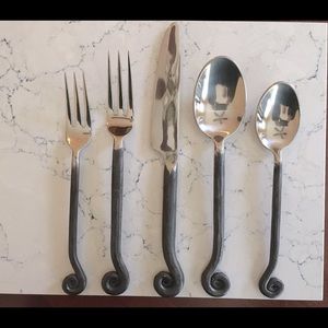 Pottery Barn Fiddlehead  5 piece  place setting